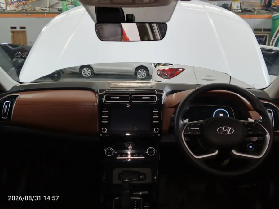 Foto Mobil Bekas Dashboard Hyundai Creta 1.5 Prime tahun 2022