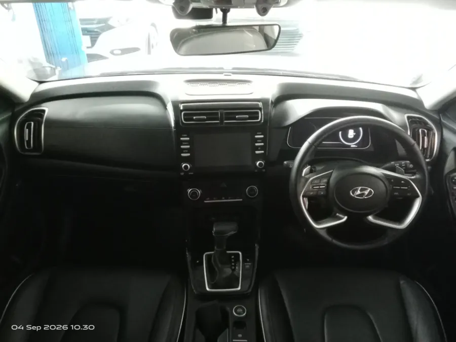 Foto Mobil Bekas Dashboard Hyundai Creta 1.5 Prime tahun 2022