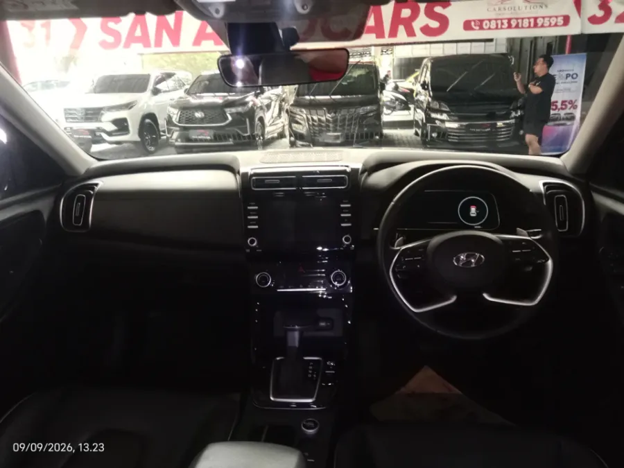 Foto Mobil Bekas Dashboard Hyundai Creta 1.5 Prime tahun 2022