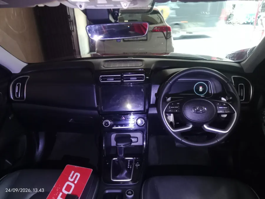 Foto Mobil Bekas Dashboard Hyundai Creta 1.5 Prime tahun 2022