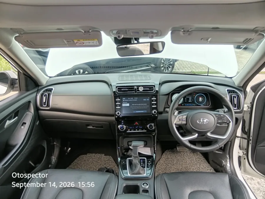 Foto Mobil Bekas Dashboard Hyundai Creta 1.5 Prime tahun 2022