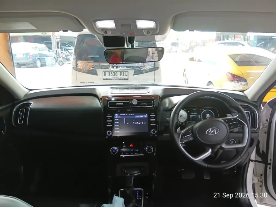 Foto Mobil Bekas Dashboard Hyundai Creta 1.5 Prime tahun 2022