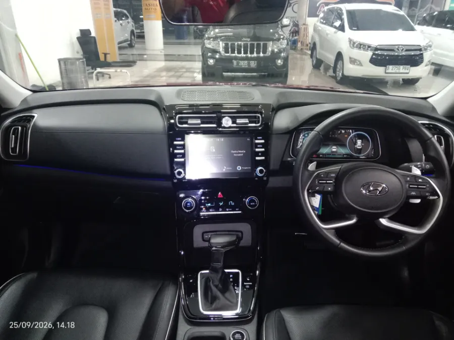 Foto Mobil Bekas Dashboard Hyundai Creta 1.5 Prime tahun 2022