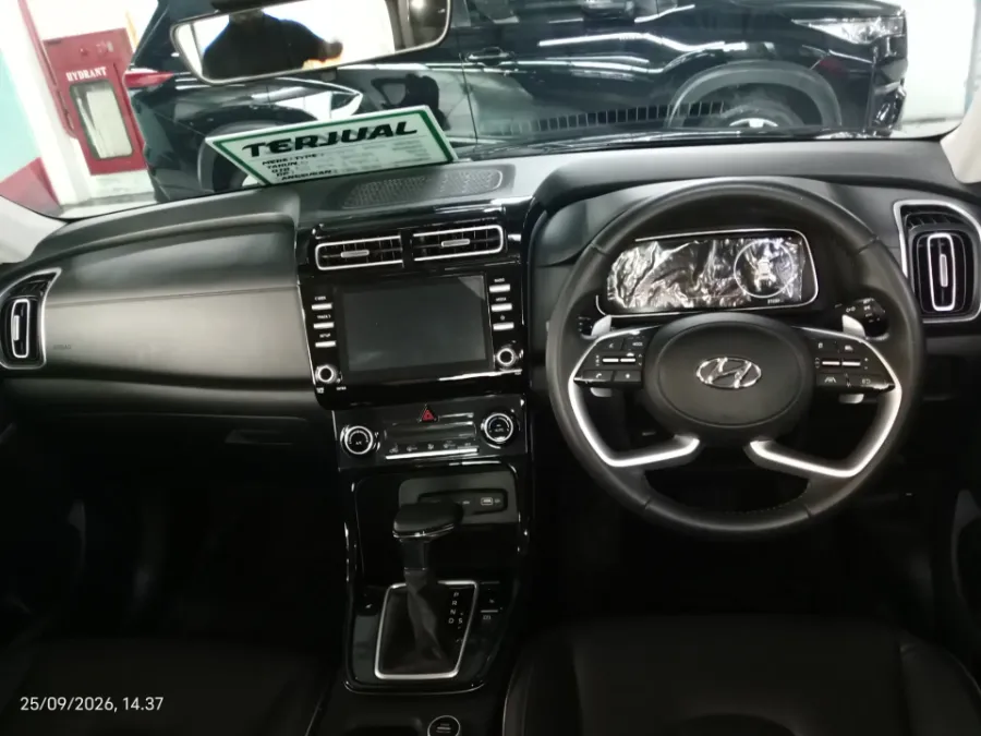 Foto Mobil Bekas Dashboard Hyundai Creta 1.5 Prime tahun 2022