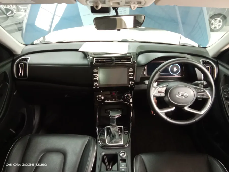 Foto Mobil Bekas Dashboard Hyundai Creta 1.5 Prime tahun 2022