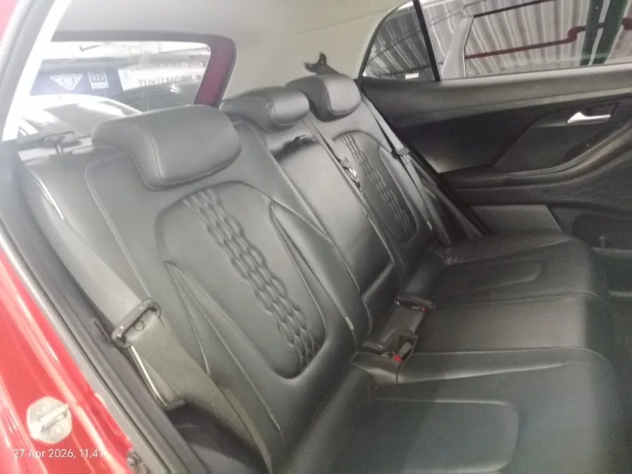 Foto Mobil Bekas Kabin Belakang Hyundai Creta 1.5 Prime tahun 2022