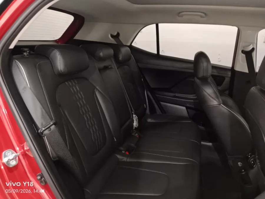 Foto Mobil Bekas Kabin Belakang Hyundai Creta 1.5 Prime tahun 2022