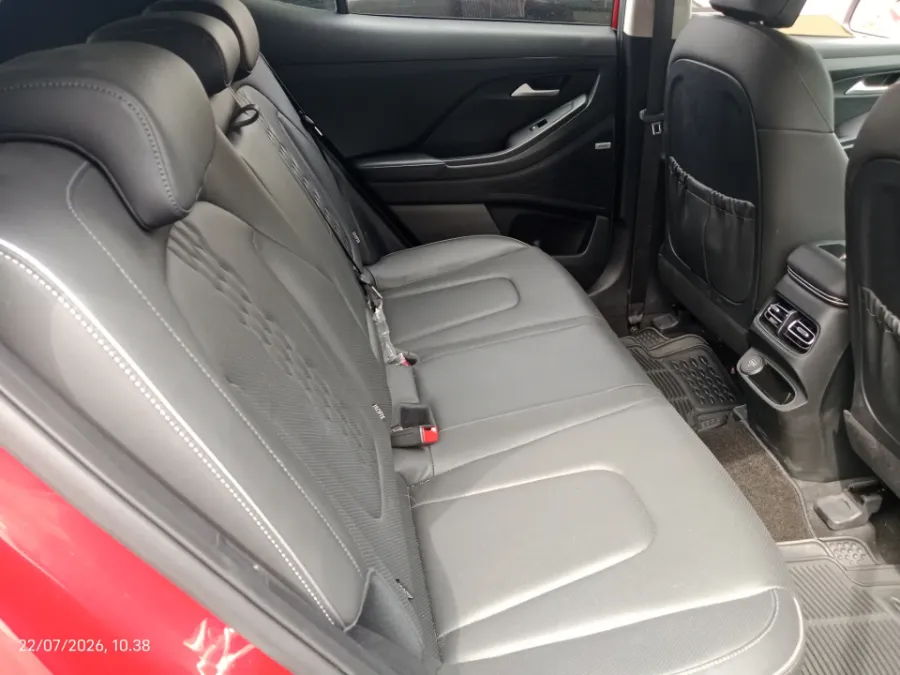 Foto Mobil Bekas Kabin Belakang Hyundai Creta 1.5 Prime tahun 2022