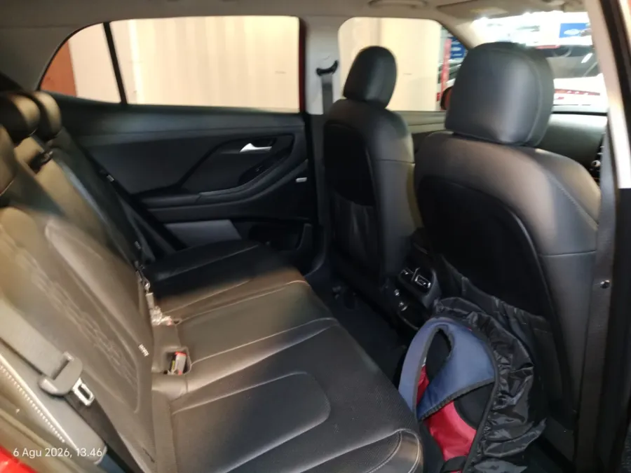 Foto Mobil Bekas Kabin Belakang Hyundai Creta 1.5 Prime tahun 2022