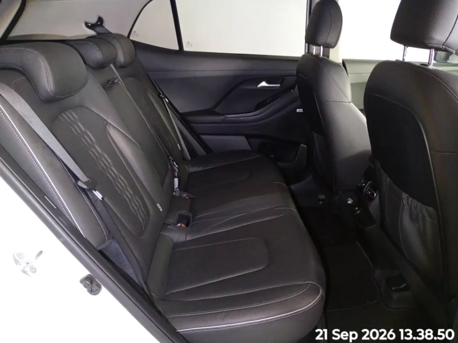 Foto Mobil Bekas Kabin Belakang Hyundai Creta 1.5 Prime tahun 2022