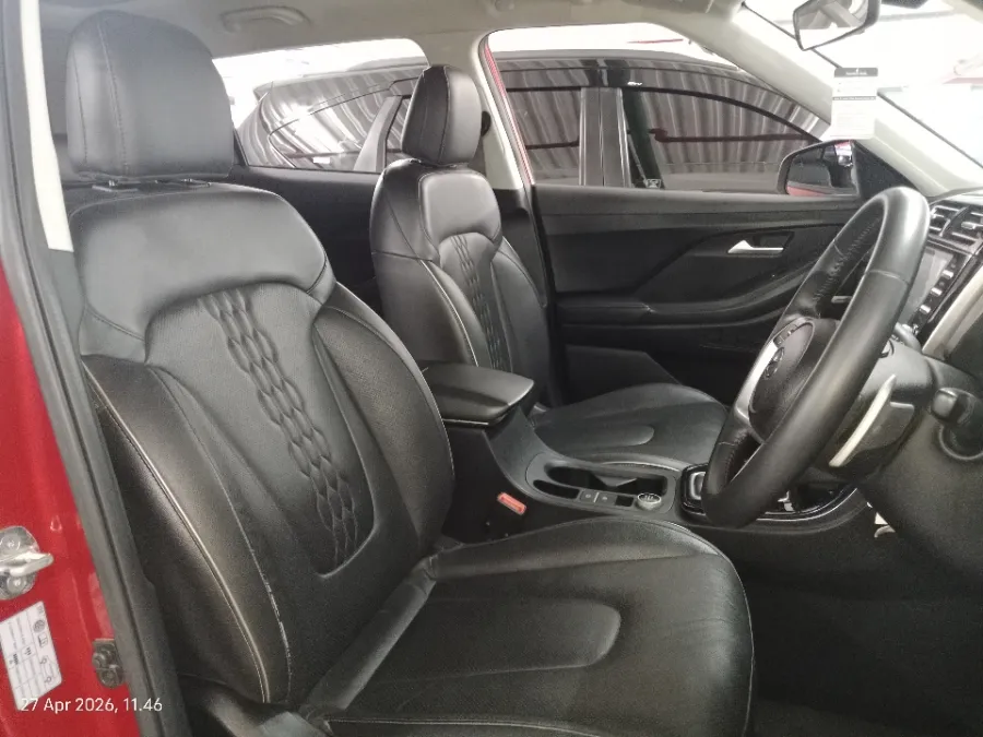 Foto Mobil Bekas Kabin Depan Hyundai Creta 1.5 Prime tahun 2022