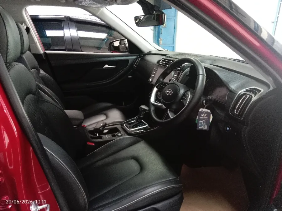 Foto Mobil Bekas Kabin Depan Hyundai Creta 1.5 Prime tahun 2022