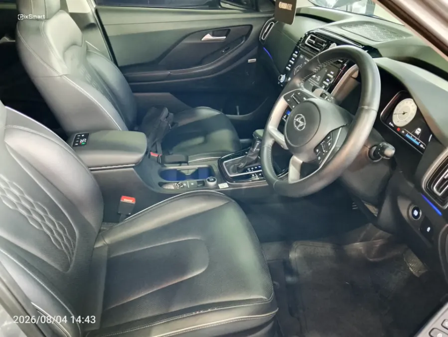Foto Mobil Bekas Kabin Depan Hyundai Creta 1.5 Prime tahun 2022