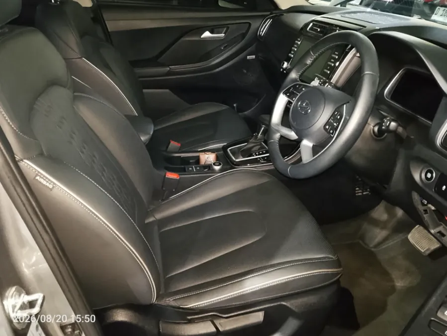 Foto Mobil Bekas Kabin Depan Hyundai Creta 1.5 Prime tahun 2022