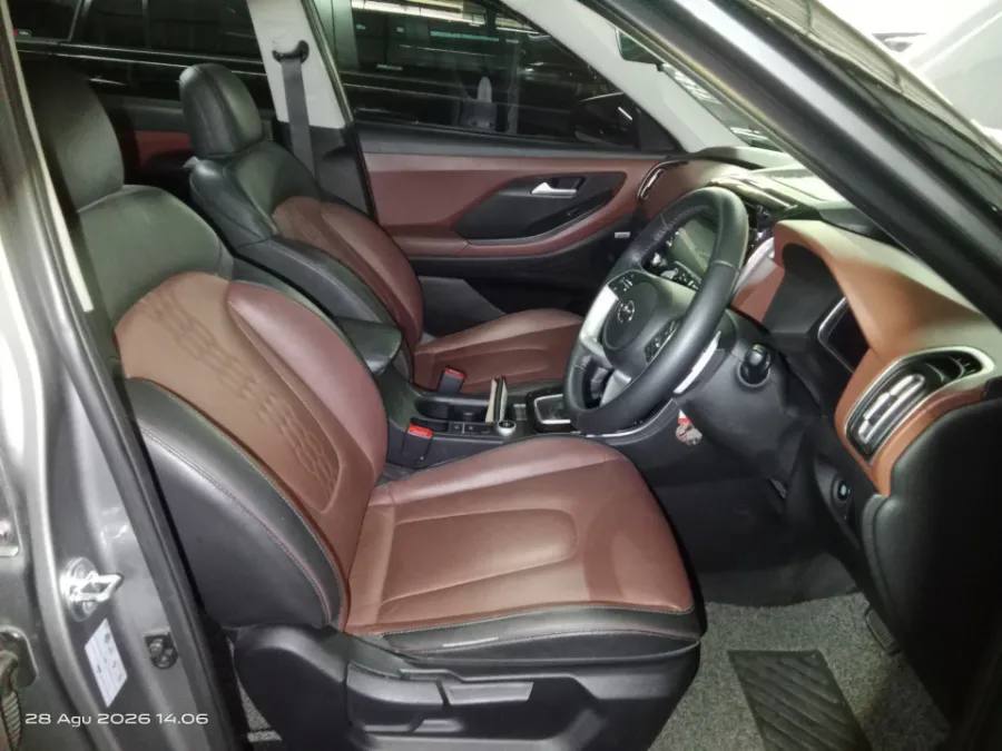 Foto Mobil Bekas Kabin Depan Hyundai Creta 1.5 Prime tahun 2022