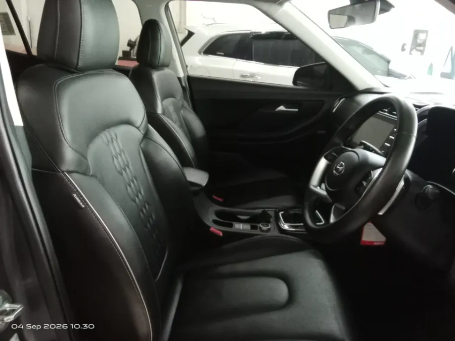 Foto Mobil Bekas Kabin Depan Hyundai Creta 1.5 Prime tahun 2022