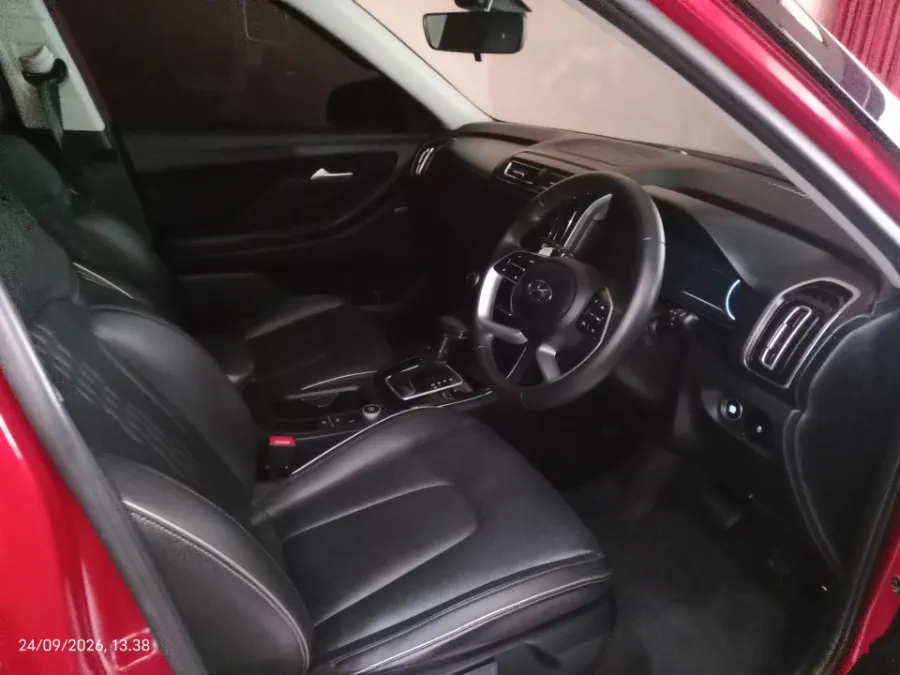 Foto Mobil Bekas Kabin Depan Hyundai Creta 1.5 Prime tahun 2022