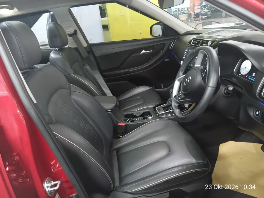 Foto Mobil Bekas Kabin Depan Hyundai Creta 1.5 Prime tahun 2022