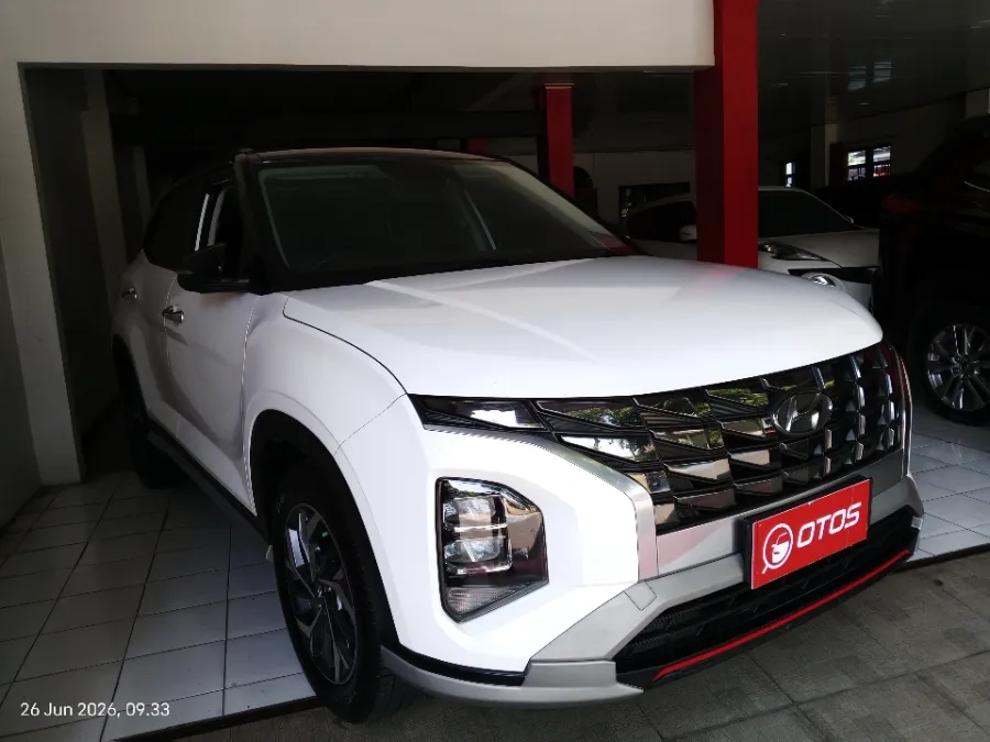 Foto Mobil Bekas Kanan Depan Hyundai Creta 1.5 Prime tahun 2022