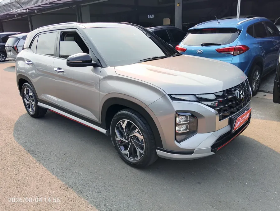 Foto Mobil Bekas Kanan Depan Hyundai Creta 1.5 Prime tahun 2022