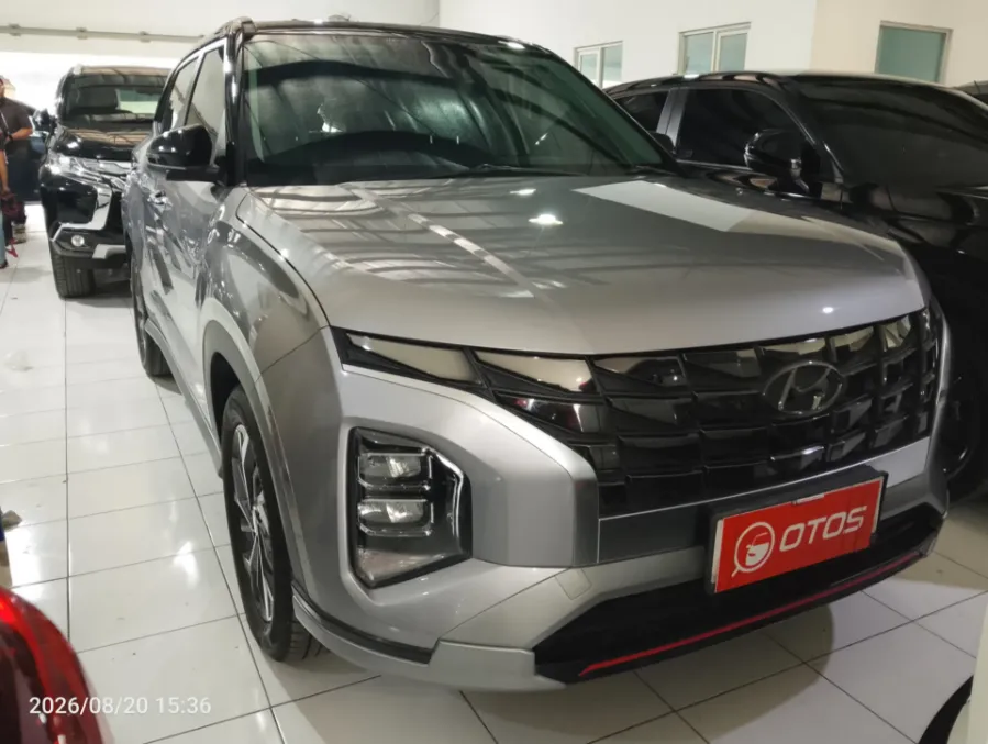 Foto Mobil Bekas Kanan Depan Hyundai Creta 1.5 Prime tahun 2022