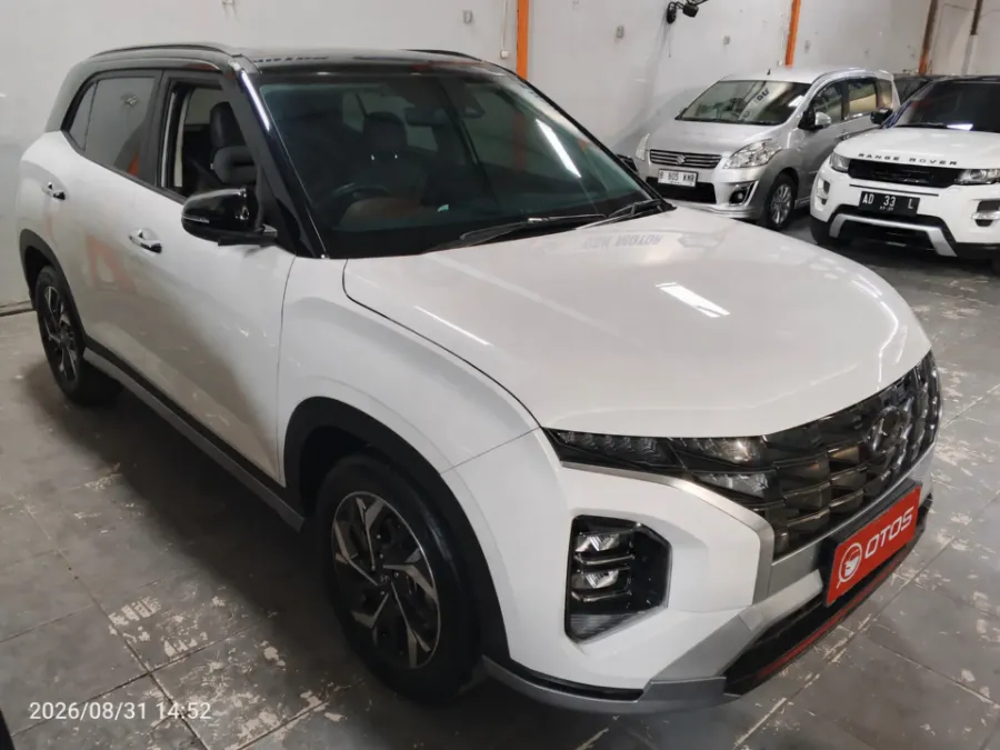 Foto Mobil Bekas Kanan Depan Hyundai Creta 1.5 Prime tahun 2022
