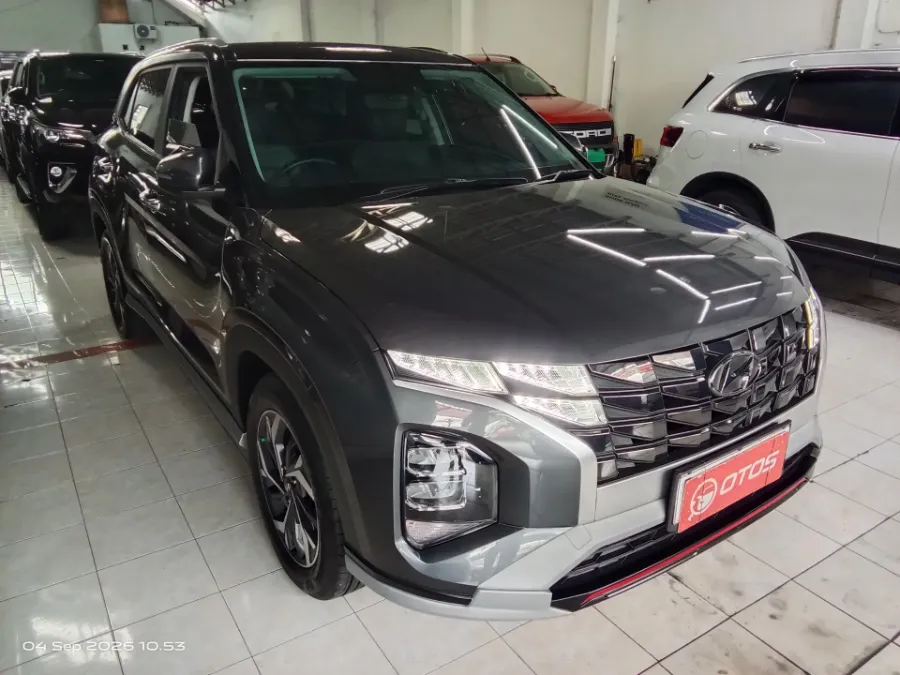 Foto Mobil Bekas Kanan Depan Hyundai Creta 1.5 Prime tahun 2022