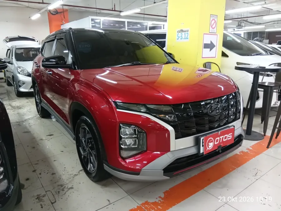 Foto Mobil Bekas Kanan Depan Hyundai Creta 1.5 Prime tahun 2022