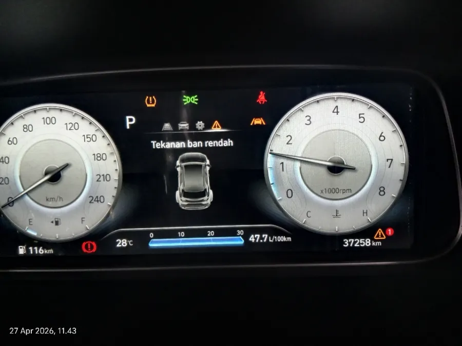 Foto Mobil Bekas Odometer Hyundai Creta 1.5 Prime tahun 2022