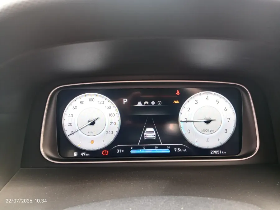 Foto Mobil Bekas Odometer Hyundai Creta 1.5 Prime tahun 2022