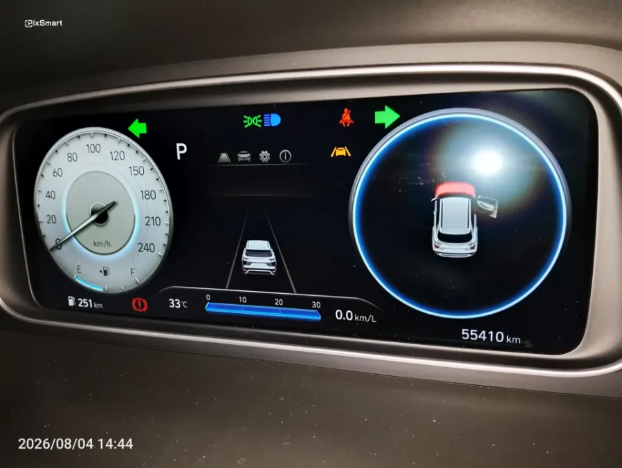 Foto Mobil Bekas Odometer Hyundai Creta 1.5 Prime tahun 2022