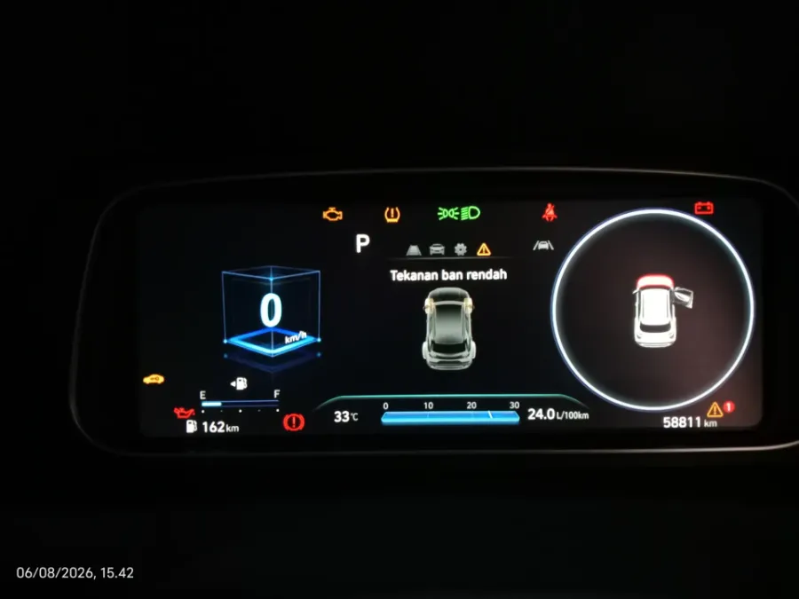 Foto Mobil Bekas Odometer Hyundai Creta 1.5 Prime tahun 2022