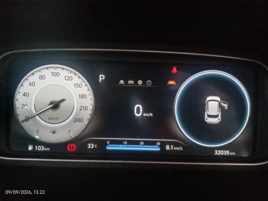 Foto Mobil Bekas Odometer Hyundai Creta 1.5 Prime tahun 2022