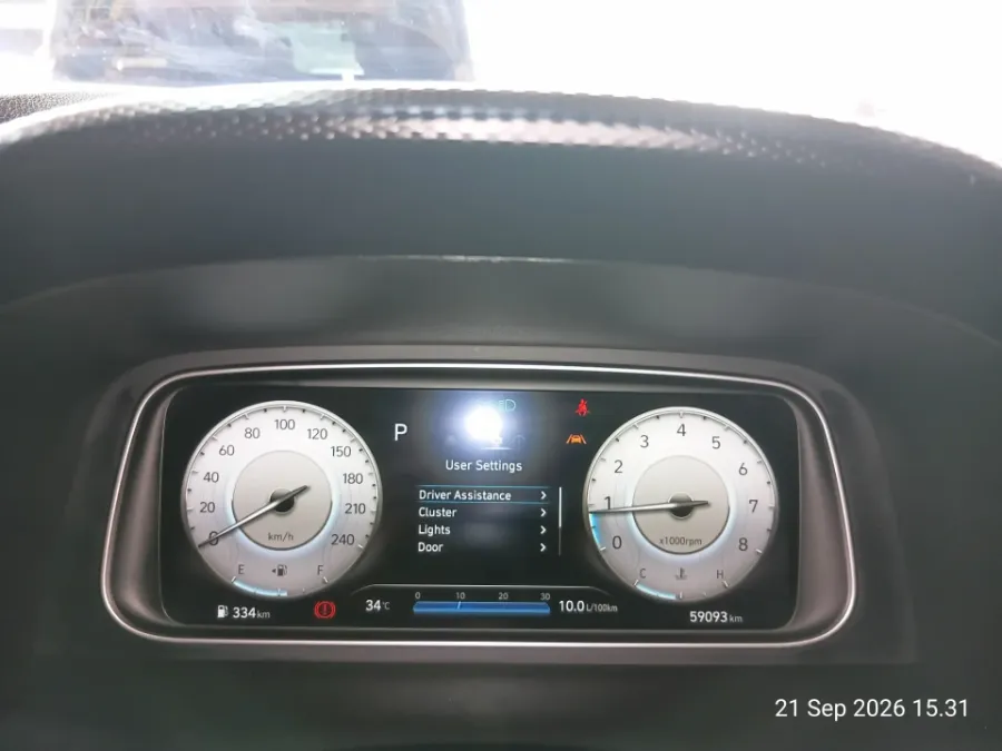 Foto Mobil Bekas Odometer Hyundai Creta 1.5 Prime tahun 2022