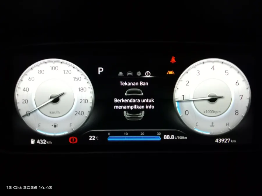 Foto Mobil Bekas Odometer Hyundai Creta 1.5 Prime tahun 2022