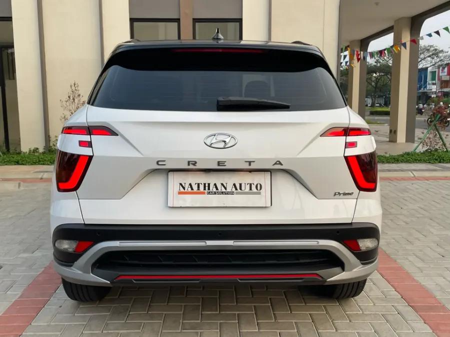 Foto Mobil Bekas Tampak Belakang Hyundai Creta 1.5 Prime tahun 2022