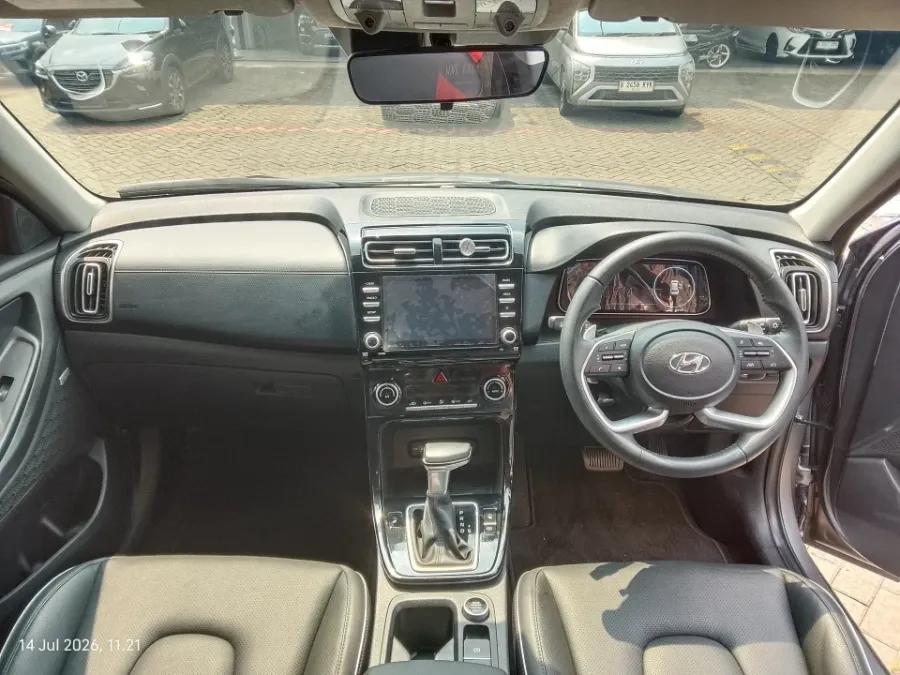 Foto Mobil Bekas Dashboard Hyundai Creta 1.5 Prime tahun 2023