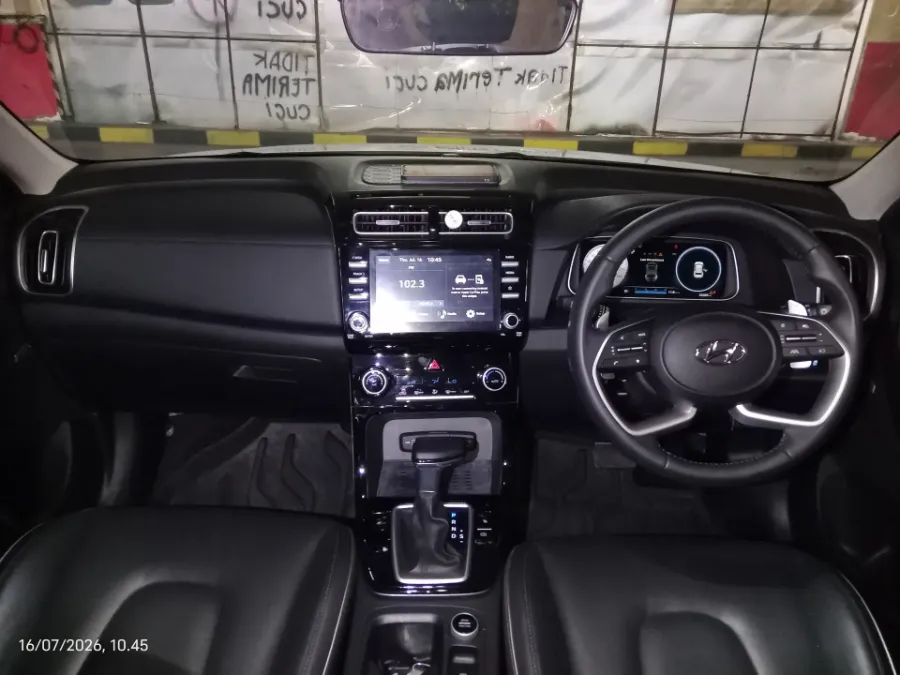 Foto Mobil Bekas Dashboard Hyundai Creta 1.5 Prime tahun 2023