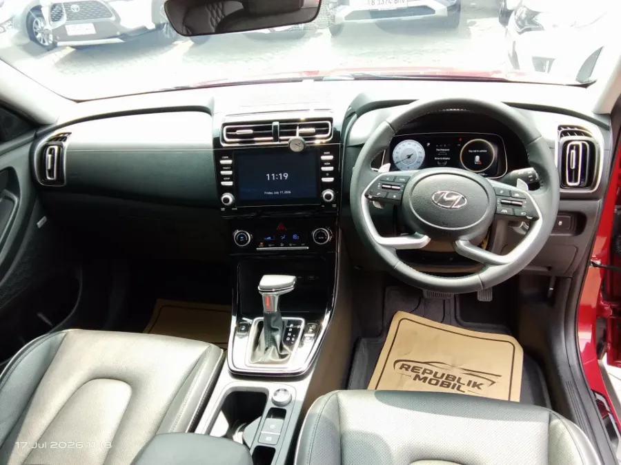 Foto Mobil Bekas Dashboard Hyundai Creta 1.5 Prime tahun 2023