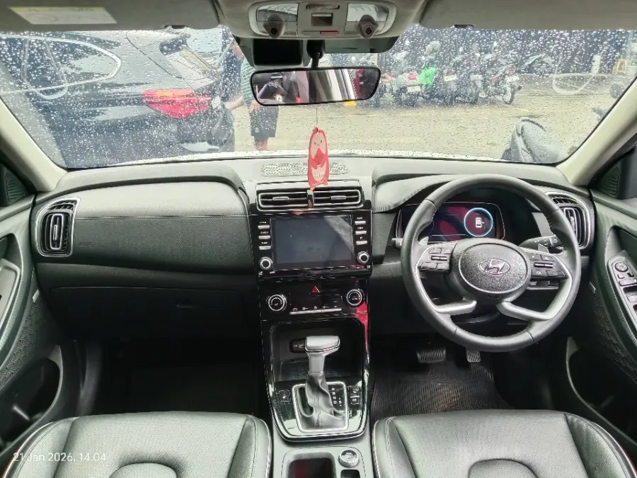 Foto Mobil Bekas Dashboard Hyundai Creta 1.5 Prime tahun 2023