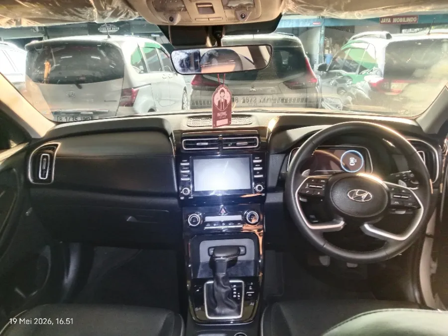 Foto Mobil Bekas Dashboard Hyundai Creta 1.5 Prime tahun 2023