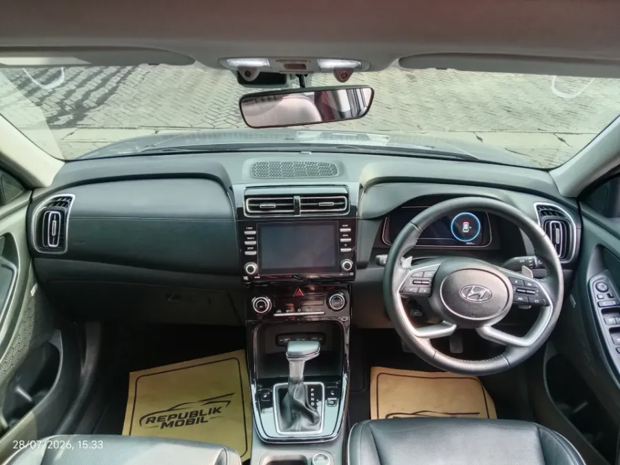 Foto Mobil Bekas Dashboard Hyundai Creta 1.5 Prime tahun 2023