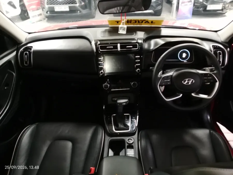 Foto Mobil Bekas Dashboard Hyundai Creta 1.5 Prime tahun 2023