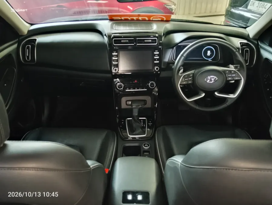 Foto Mobil Bekas Dashboard Hyundai Creta 1.5 Prime tahun 2023