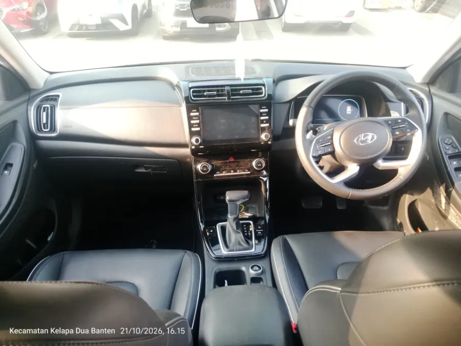 Foto Mobil Bekas Dashboard Hyundai Creta 1.5 Prime tahun 2023