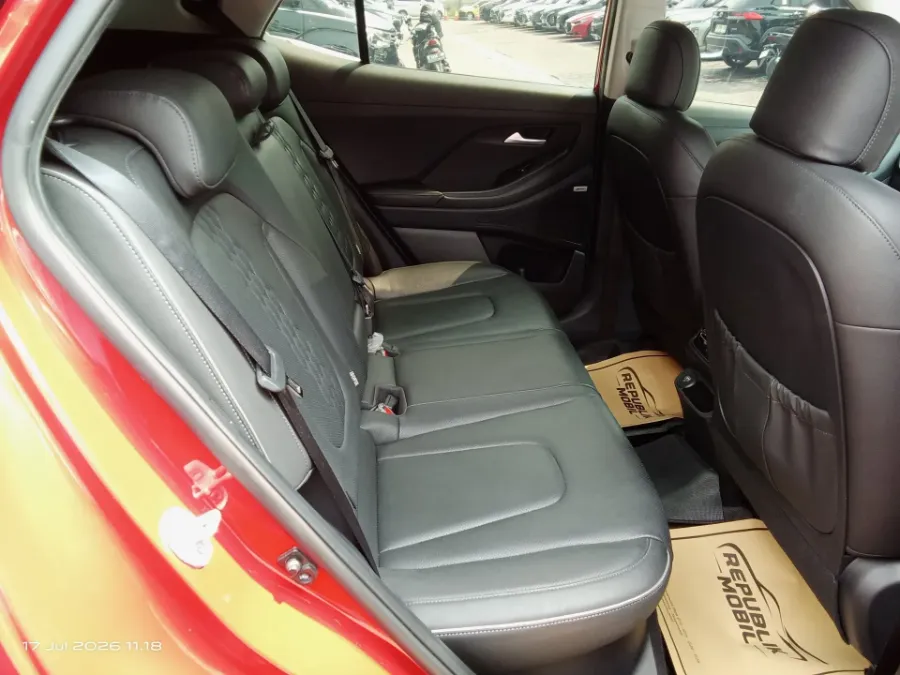 Foto Mobil Bekas Kabin Belakang Hyundai Creta 1.5 Prime tahun 2023