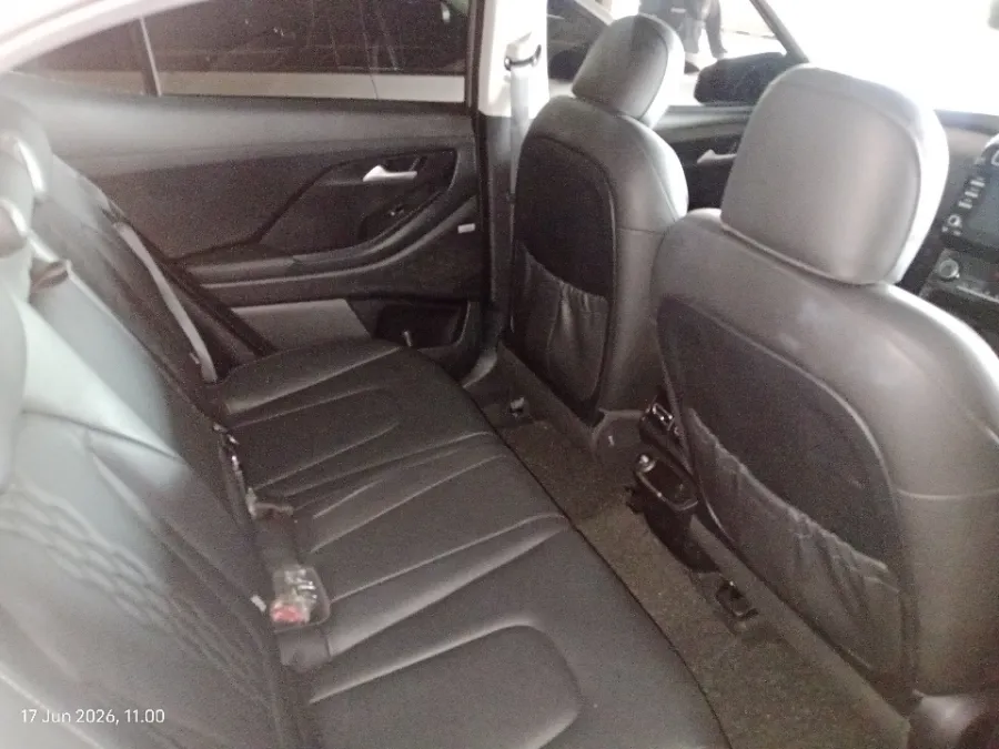 Foto Mobil Bekas Kabin Belakang Hyundai Creta 1.5 Prime tahun 2023