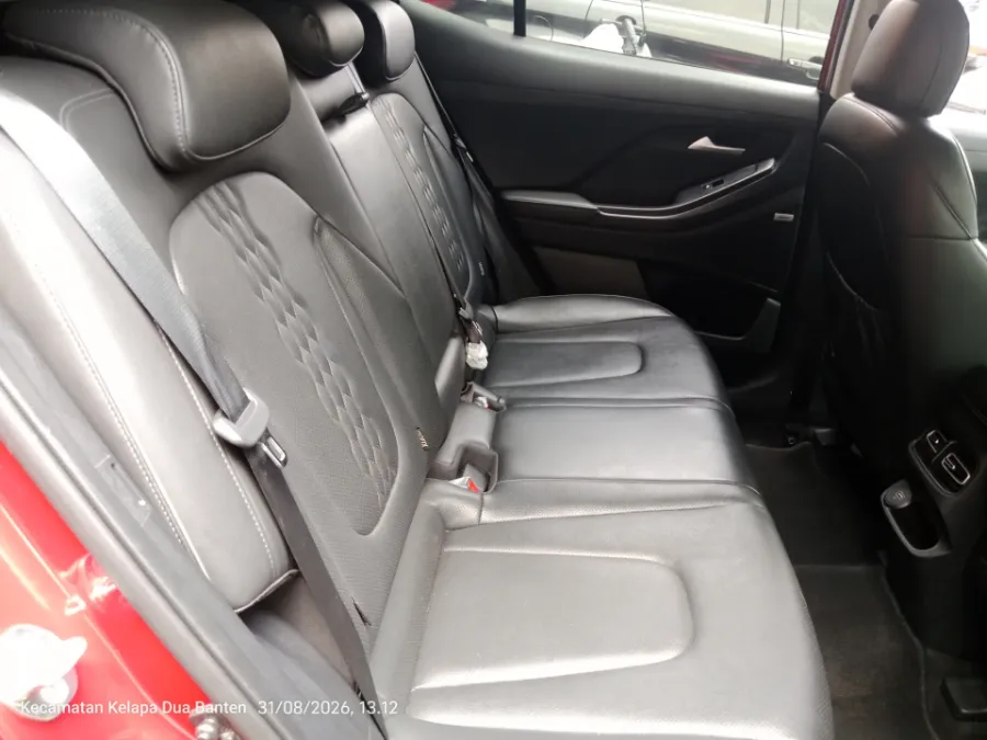 Foto Mobil Bekas Kabin Belakang Hyundai Creta 1.5 Prime tahun 2023