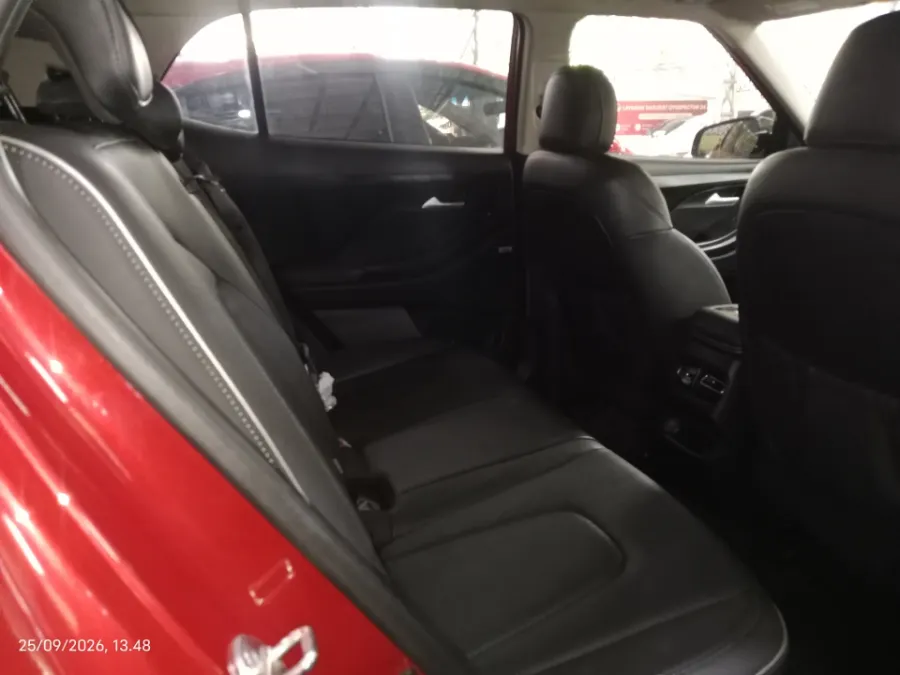 Foto Mobil Bekas Kabin Belakang Hyundai Creta 1.5 Prime tahun 2023