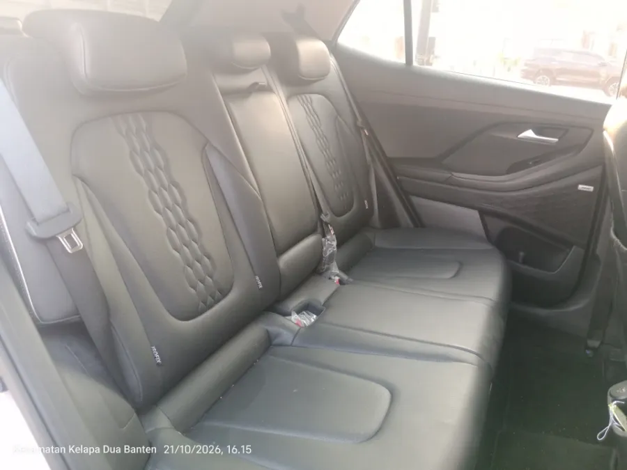 Foto Mobil Bekas Kabin Belakang Hyundai Creta 1.5 Prime tahun 2023